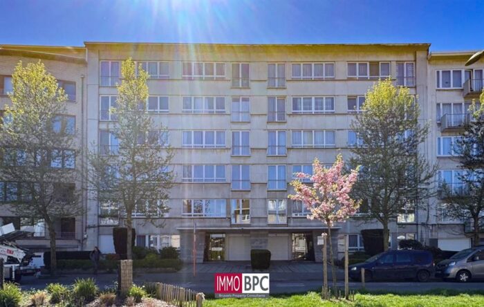 IM EN LICHTRIJK APPARTEMENT VAN ±99 M² MET TERRAS! - IMMO BPC